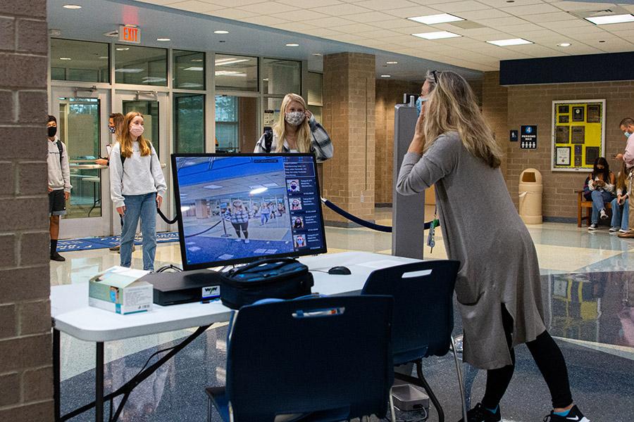 The ways of entering school have changed since COVID-19 to carry much more precaution. Photo by Taylor Newton/Nighthawk News